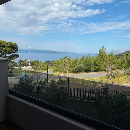Bura 1- With Hot Tub * Makarska