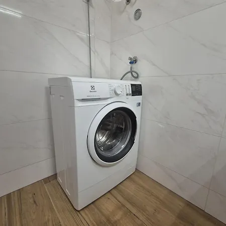 Bura 1- With Hot Tub Appartement Makarska