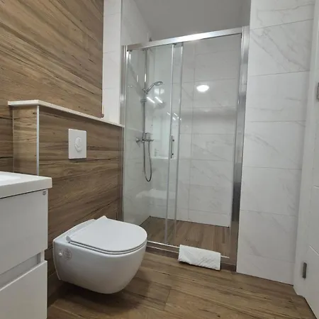 Bura 1- With Hot Tub